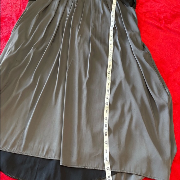 Elegant Black and Gray Sleeveless Dress - Picture 8 of 10